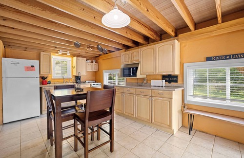 Concan Casa | Stonehaven @ Frio River Vacation Rentals
