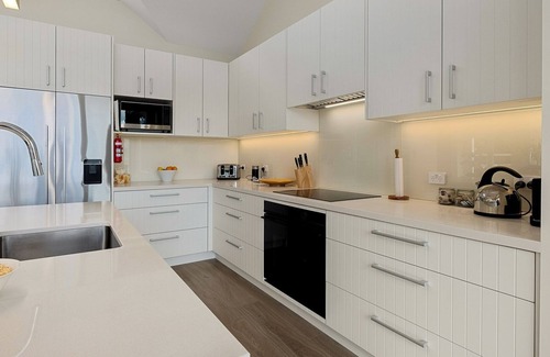 Queenstown City Centre Villa | Stonehill Villa - 5 Bed
