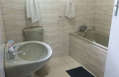 Chimanimani Cabina | Stonehouse Lodge