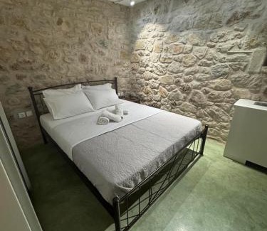 North Kynouria Apartamento | Stoneview Apartments