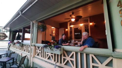 Gananoque Cama Y Desayuno | Stonewater Manor B&B