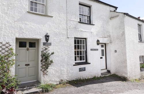 Near Sawrey Cabaña | STONEY CROFT COTTAGE, pet friendly, with open fire in Sawrey