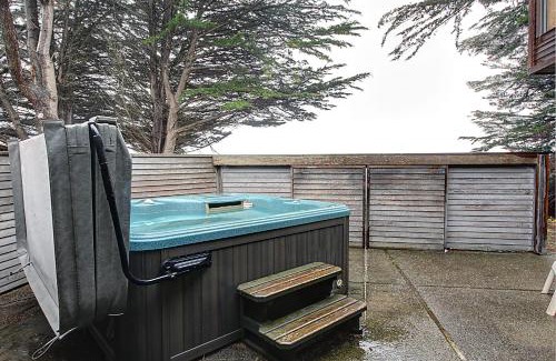 Stewarts Point Casa | Stoney House