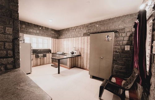 Narasapura Otro | Stony Grove Farm Retreat