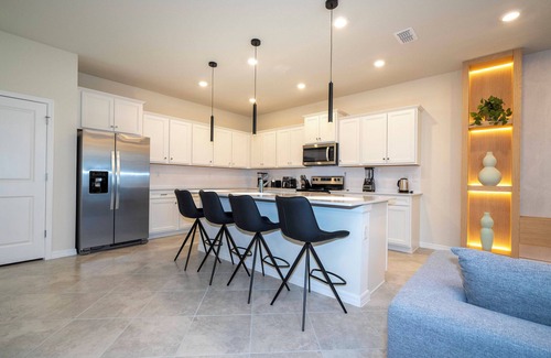 Four Corners Casa | STOP! Magical 10BR Themed Home – 16295