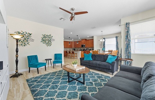Kissimmee Casa | Storey Lake 6BR Villa w/Private Pool & Spa