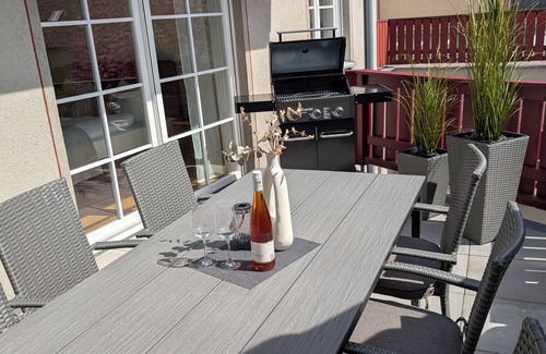 Ipsheim Apartamento | Stork's Nest vacation apartment Large vacation apartment with roof terrace for 1-6 people