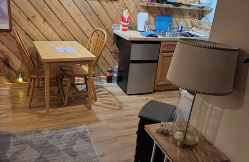 Gallatin Gateway Cabina | Storm Castle Highlands river cabin