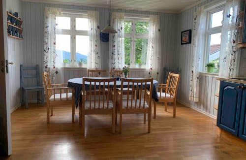 Ulefoss Casa | Stort hus på Fen i Ulefoss i rolige omgivelser