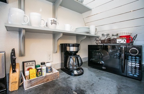 Franklin Cabaña | Storybook Cottage in Leipers Fork, TN
