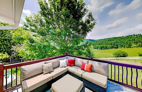 Weaverville Casa | Storybook Escape