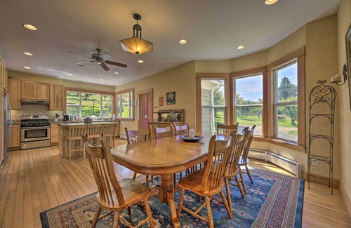 Hood River Casa | 'StoryBook Glade’ Historical Homestead w/ Views!