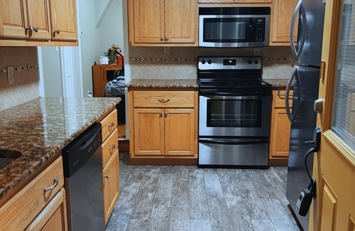 Cripple Creek Casa | StoryBrook Mountain Escape. Pet-Friendly. Stunning views. Event Inquiry.