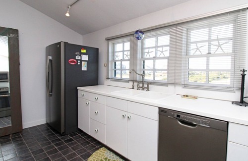 Hatteras Condominio | Stowe Away - Gorgeous 1 bedroom with ALL the perks!