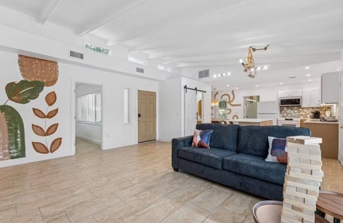St. Petersburg - Clearwater Casa | StPeteBeachBungalow-SltPool/golf/gameroom-Slps 10