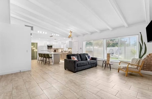 St. Petersburg - Clearwater Casa | StPeteBeachBungalow-SltPool/golf/gameroom-Slps 10