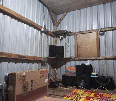 West Manggarai Cabina | Stramor Home