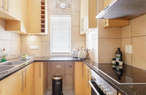 Strand Apartamento | Strand Beachfront Home with Panoramic Ocean Views