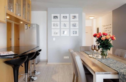 Strand Apartamento | Strand Beachfront Home with Panoramic Ocean Views