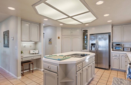 Oceano Condominio | Strandcastle Beach House - Oceanfront! - You're right on the sand!