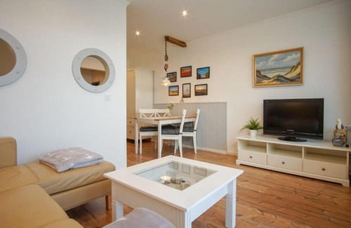 Heiligenhafen Apartamento | Strandhotel-Heiligenhafen-Wohnung-208-Kajuete-Typ-III