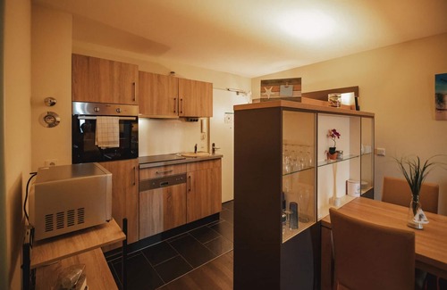 Wremen Apartamento | Strandnahe, Hübsche Wohnung mit Sauna und Balkon mit Blick zum Nordseedeich