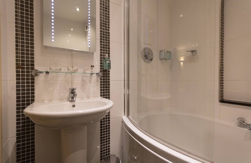 Tiddington Hotel | Stratford Limes Hotel
