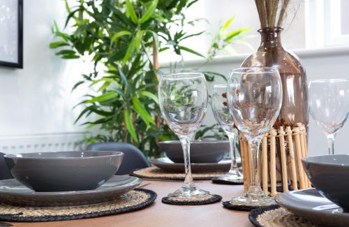 Shottery Apartamento | Stratford-Upon-Avon Luxury Snug with Free Parking