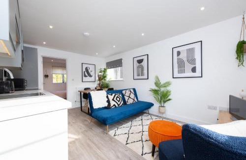 Shottery Apartamento | Stratford-Upon-Avon Luxury Snug with Free Parking