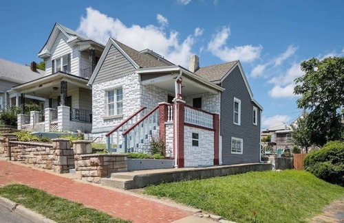Kansas City Casa | El bungalow histórico más lindo de Airbnb con las mejores vistas en KC
