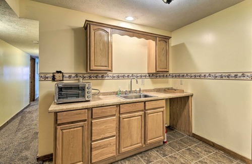 Kodak Cabina | Strawberry Plains Cabin: Private Pond & Game Room!
