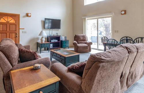 Bass Lake Casa | Streiff Lake House