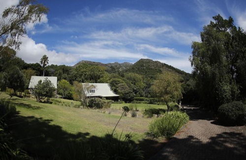 Constantia Casa | Strelitzia Cottage