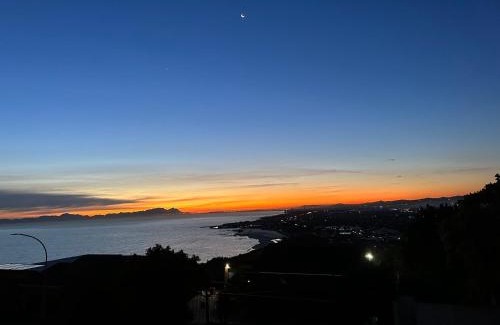 Mountainside Apartamento | Strelitzia, spacious with a stunning view