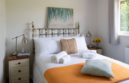 Llanfaelog Casa | Stretton House ~ Views of Snowdonia ~ Close to Rhosneigr Beach