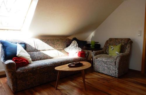 Burg-Dorf Apartamento | Streuobstwiese