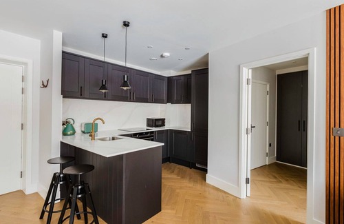Spitalfields Apartamento | Striking Shoreditch 2BR, near Bars, Dining, & Shops, by Blueground