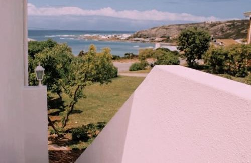 L'Agulhas Casa | Struispaleis