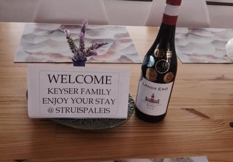 L'Agulhas Casa | Struispaleis