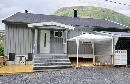 Stryn Casa | Stryn Norway 3-bedroom House walkable to the Centrum