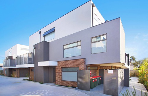 Rowville Casa | Stud Park Residence by Ready Set Stay