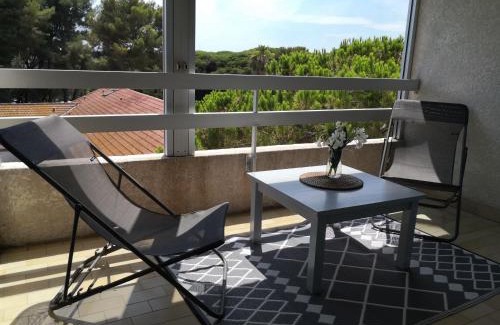 Toulon - Hyeres Apartamento | Studio à Hyères Port - Proche de toutes commodités