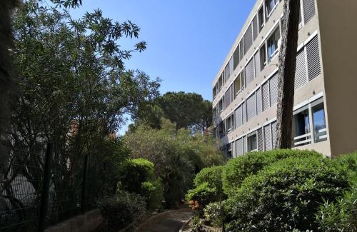 Toulon - Hyeres Apartamento | Studio à Hyères Port - Proche de toutes commodités