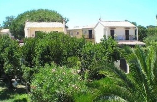 Bravone Apartamento | Estudio 1 - 50 m playa de arena y lugar tranquilo con árboles - vista al mar