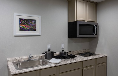 Park Forest - LA North Casa | Studio, 1 King Bed, Kitchenette - Non-Smoking