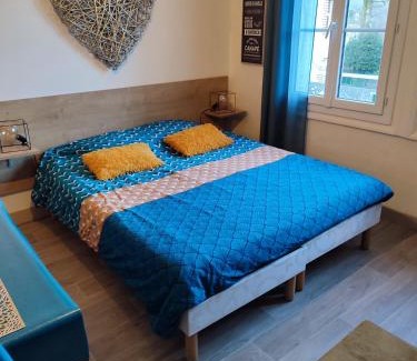 Bagnoles-de-l'Orne Apartamento | Studio 10, très bien placé, parking wifi gratuit