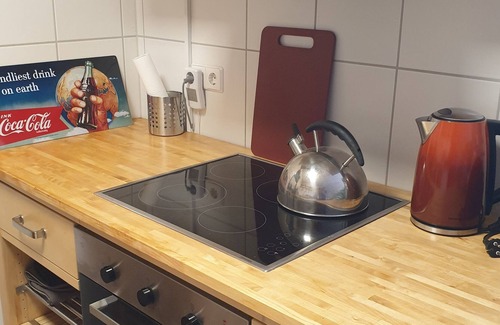 Neuffen Apartamento | Studio 22 comfortably newly renovated with sauna, fireplace and terrace fitness equipment
