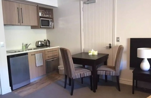 Cardrona Casa | Studio 26 - One Bedroom with Pool
