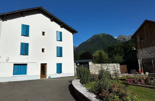 Aulus-les-Bains Apartamento | Studio 3 " Aux volets bleus " Cosy studio at the foot of the Pyrenees