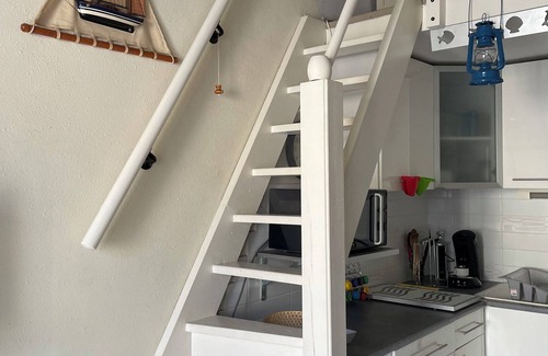 Les Cabanes de Fleury Apartamento | Studio 300m from the sea, fully equipped